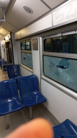 Campania, in tre giorni Eav subisce tre atti vandalici 3 finestrini etr flegree