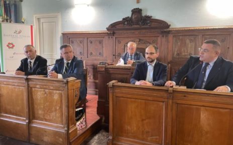 Benevento, le imprese del Sud Italia accanto al popolo e alle istituzioni dell’Ucraina 4 foto conferenza benevento