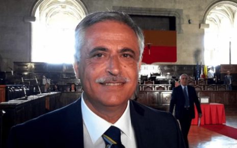 Nino Daniele torna in libreria con il suo ultimo libro "Il daimon comico" 4 nino danielemod