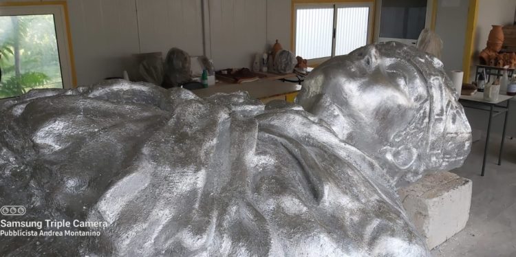 San Gennaro Vesuviano, cerimonia di inaugurazione della statua di San Gennaro: una maestosa opera dell'artista Antonio Teodorico Avello 7 sangennaro2