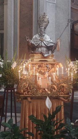 Nola, esplode la Festa dei Gigli: la città in delirio per il tradizionale appuntamento che unisce sacro e profano 2 449122770 8185277858150980 2031366354231462860 n