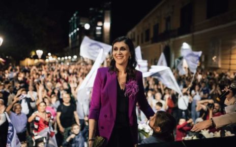 Baronissi, Comunali. Anna Petta è il primo Sindaco donna della storia della Città: “La rivoluzione gentile vince contro l’arroganza e la prepotenza. Grazie mia amata Baronissi” 4 Anna Petta Sindaco 1