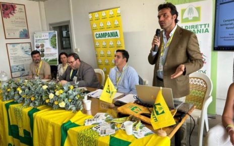 Campania, Florovivaismo. Nasce la Consulta Regionale di Coldiretti: al fianco delle aziende del settore 5 Florovivaismo in Campania