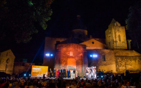 Premio Cimitile 2024, la XXIX Edizione in Onda su RAI 2 e Rai Play 4 Foto scenografia 1