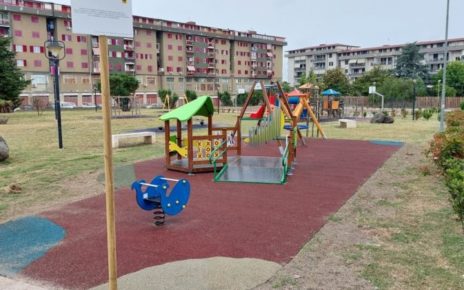 Pollena Trocchia, terminata l'installazione dei giochi inclusivi nel Parco ludico ricreativo 4 Giochi inclusivimod