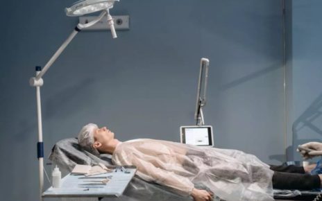 Napoli, la sfida della medicina del futuro: dall’ascolto del paziente alla I.A. Esperti riuniti in città: "La comunicazione medico-paziente deve entrare nel corso di laurea in Medicina e Chirurgia" 3 MedicinaAi