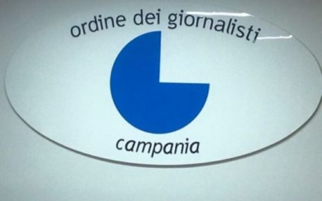 Napoli, l'Ordine dei Giornalisti della Campania cambia sede: sottoscritto il contratto di locazione dal presidente De Luca ed il presidente Lucarelli 5 Ordine dei giornalisti della campania 696x522 1