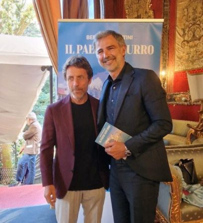 Roma, successo a Palazzo Brancaccio della presentazione del nuovo Libro di Beppe Convertini “Il Paese azzurro” 2 angelo mellone e beppe convertini