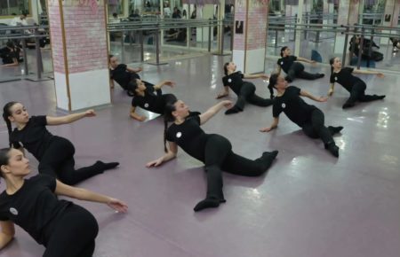 Piano di Sorrento, danza: festa dei 50 anni al Teatro delle Rose per "École et Ballet" di Manuela Carrino 5 foto lezione danza