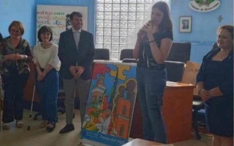 Brusciano, presentato il nuovo manifesto della Festa dei Gigli: il disegno è dell'alunna Ilenia D'Amore nell’ambito del concorso “La Festa dei Gigli negli occhi dei bambini” 4 gigli2