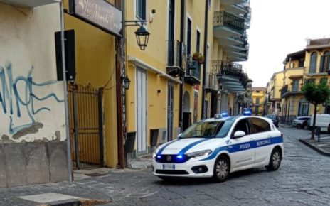 Pomigliano d'Arco, sicurezza e decoro: lotta alla sosta selvaggia. “Piovono” le multe della Polizia Locale 6 polizia locale pomigliano controlli