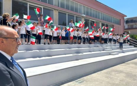 Pomigliano d'Arco, inaugurata la nuova palestra del Plesso "Salvo D'Acquisto" 6 sindaco inaugurazione palestra