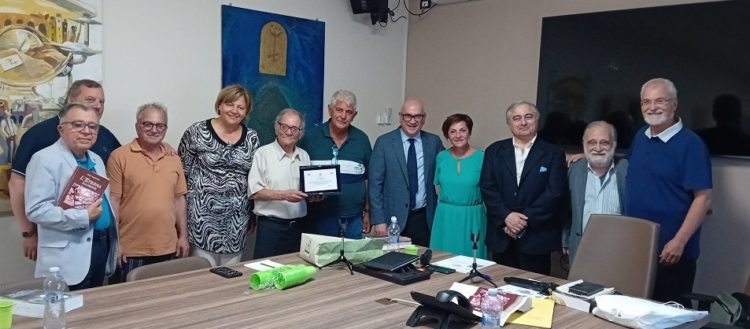Quadrelle, incontri con la Storia: Pietro Sgambati e "L’Eterna Illusione" 9 7. Incontri con la Storia Partecipanti con scrittore Pietro Sgambati Quadrelle 28.6.2024