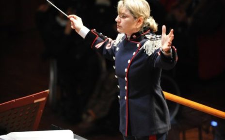 Vietri in Scena, nella Villa comunale di Vietri sul Mare la straordinaria Banda dell'Esercito Italiano diretta dal Maggiore Antonella Bona 4 AntonellaBona