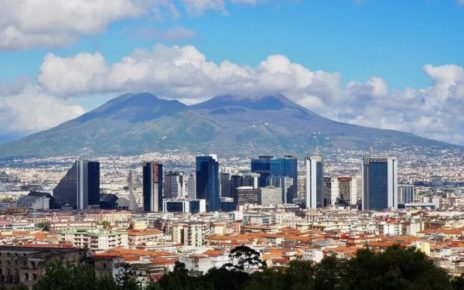 Napoli, degrado urbano ed ambientale della città. Sfruttamento della prostituzione. Commercio di articoli contraffatti: richiesta al Sindaco di interventi urgenti 5 Centro Direzionale Napoli