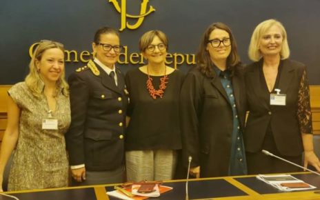 Roma, Navigare i campi di battaglia virtuali: comprendere la violenza di genere digitale 3 FB IMG 1720585978623