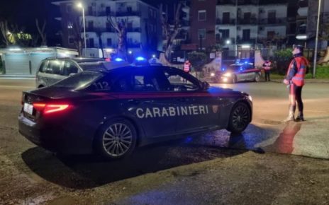 Giugliano, rapinano supermercato armati di fucile: arrestati due giovani 4 GIUGLIANOmod