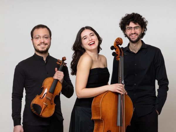 TRIO SHELIAK 3