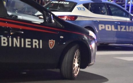 Napoli, blitz polizia e carabinieri: colpo al clan Mazzarella, 22 arresti per droga e tentato omicidio 3 carabinieri polizia