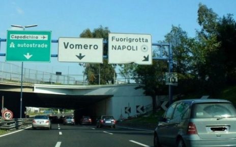 Napoli, tentativo di furti e rapine. Minuti di terrore in tangenziale per gli automobilisti in coda al casello di Fuorigrotta: fermato uno dei rapinatori 3 fuorigrotta1