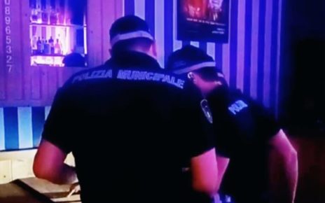 Pomigliano d'Arco, alcolici a minorenni. Denunciati altri 2 esercenti: stretta nel week end. Operazione della Polizia Locale 5 polizialocalepomigliano