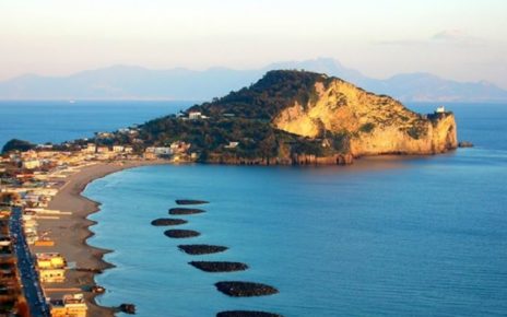 Campi Flegrei, terra ambita da epoca romana e oggi dai militari italiani e alleati. Ma solo i cittadini campani hanno sottovalutato il rischio secondo l’odiosa campagna mediatica in chiave “antropologica” 6 capomiseno