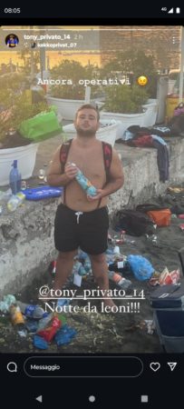 Falò di Ferragosto, le spiagge di Lucrino e Nisida ricoperte dai rifiuti. Le foto-denunce inviate al deputato Borrelli 4 falo