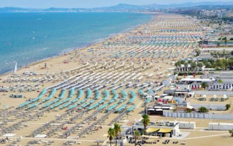 Riccione, la preoccupazione dei bagnini: “Dall’1 Gennaio del 2025 rischiamo di perdere i lidi" 8 riccionemod
