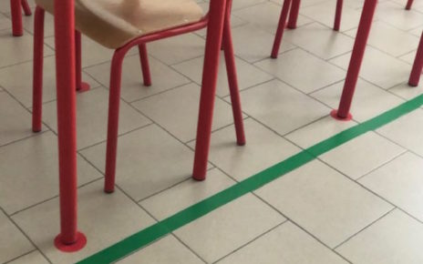 Baronissi, sindaco Petta: “Apertura Iscrizioni per il Servizio di Pre e Post Accoglienza Scolastica A.S. 2024/2025” 4 scuola sicurezza banchi classe aula generica studio