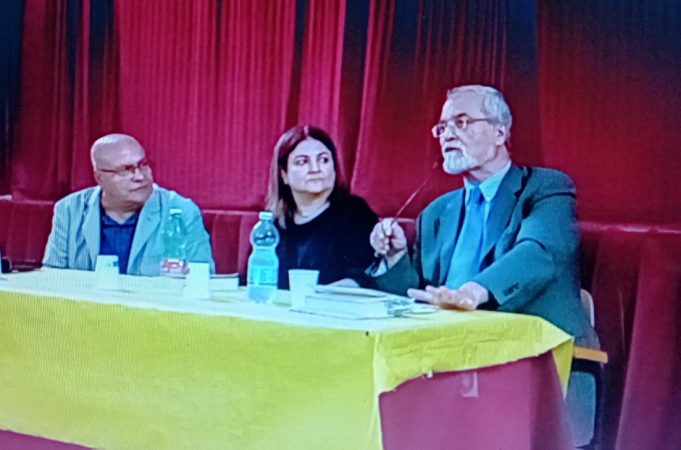 Castello di Cisterna plaude a Luigia Bencivenga e al suo “O’ Cane” 3 4. Antonio Castaldo Presentazione O Cane di Luigia Bencivenga Castrello di Cisterna 28.9.2024