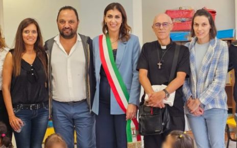 Baronissi, Taglio del nastro del nuovo Polo dell’Infanzia. Sindaca Petta: "Riapre la scuola nella frazione di Caprecano dopo 6 anni di chiusura:Un luogo dove sognare e immaginare il futuro” 7 Anna Petta Scuola4