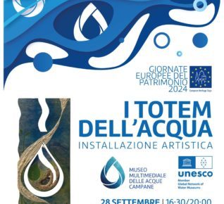I totem dellacqua esposizione artistica