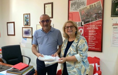 Campania, Villani (M5S): "Consegnate le firme contro l'Autonomia Differenziata” 5 Virginia Villani firme