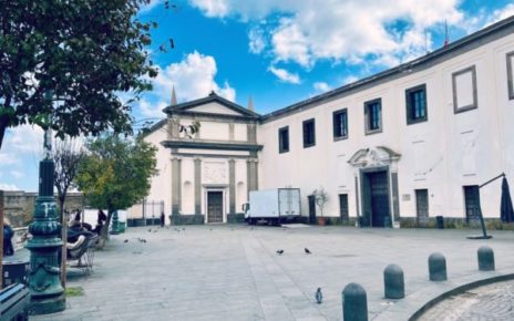 Napoli, maxi rissa al Vomero. Capodanno (Valori Collinari): "Subito un posto di polizia fisso a San Martino" 3 Vomero piazzale San Martino