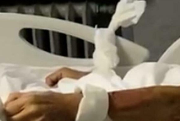 Anziani legati ai letti nell'ospedale San Paolo di Napoli: avviati accertamenti interni 2 anzianilegati