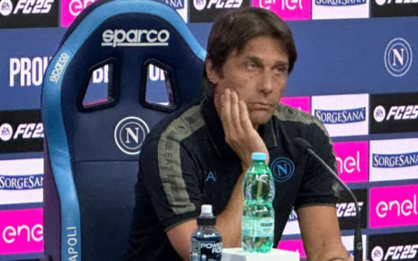 Cagliari-Napoli, Antonio Conte e la sfida al Napoli: "Non è un anno zero, ma una profonda ricostruzione" 3 conte napoli gdm