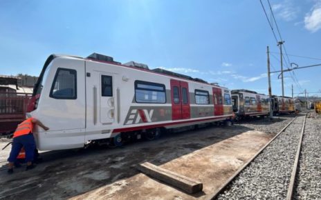 primo treno vesuviana a san giovanni 6