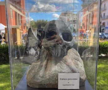 Furto d'arte a Marigliano: rubata l'opera "Futuro Prossimo". Polemiche sulla coscienza civica 5 462087488 414357328111380 1203886740276448266 n