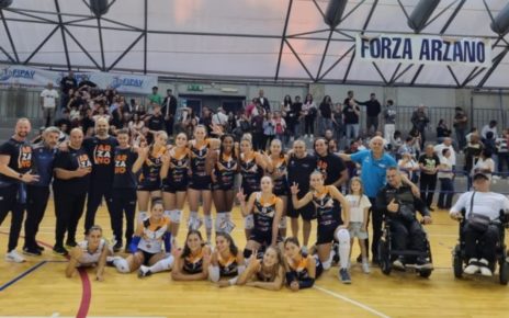 VOLLEY - Luvo Barattoli Arzano prova d'orgoglio: piegato il temibile Santa Teresa di Riva 3 Arzano supera Santa Teresa di Rivamod