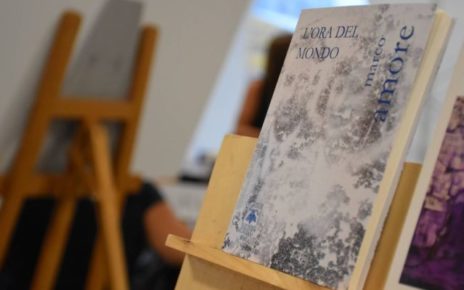A Frasso Telesino il reading teatrale itinerante del libro di Marco Amore che unisce poesia e finanza 3 LOra del Mondo libro 1
