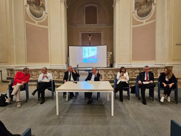 Libro presentazione4