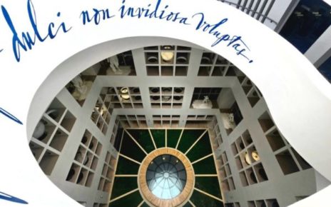 Napoli, la stazione Chiaia tra le più belle al mondo: il riconoscimento del Prix Versailles 3 Napoli stazione chiaia e1728047701201