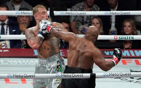 Jake Paul batte Mike Tyson ai punti: spettacolo e rispetto sul ring di Arlington 3 1731735157612 MMLM