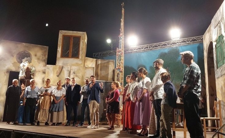 Brusciano, Il Teatro Popolare Napoletano compie 30 anni 4 4 Cortaucci e fu subito festa Saluti Finali Piazza XI Settembre Brusciano 27.7.2027