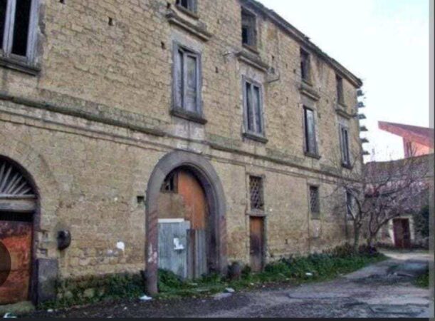 Marigliano, Pontecitra. Tesori medievali ritrovati: i capitelli e il dilemma dei controlli archeologici 2 462559086 1280862899588206 5545677531800065064 n
