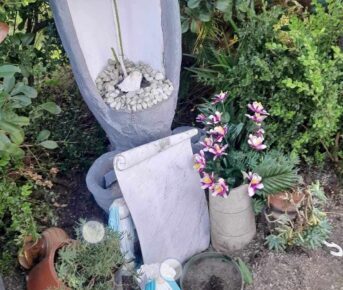 Marigliano, distrutta la statua della Madonnina in via Garigliano 9 462584339 939897014742535 4351693186502903721 n