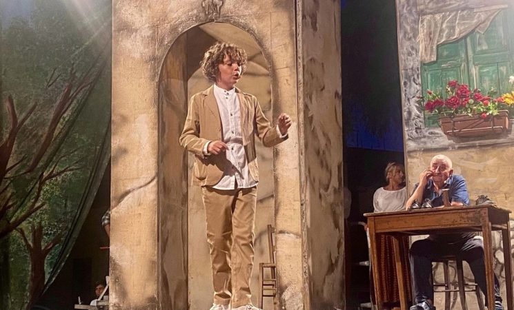 Brusciano, Il Teatro Popolare Napoletano compie 30 anni 5 5. Antonio Annina giovane bravo attore de Il Teatro Popolare Napoletano di BRusciano 2024