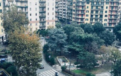Napoli, municipalità collinare sempre più insicura 4 Napoli piazza Medaglie dOromod
