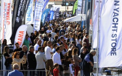 Napoli, rush conclusivo per il salone nautico Navigare 3 REN1492