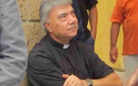 Nuovi cardinali: Papa Francesco sorprende con la nomina di Don Mimmo Battaglia, il vescovo dei fragili 3 donmimmo1